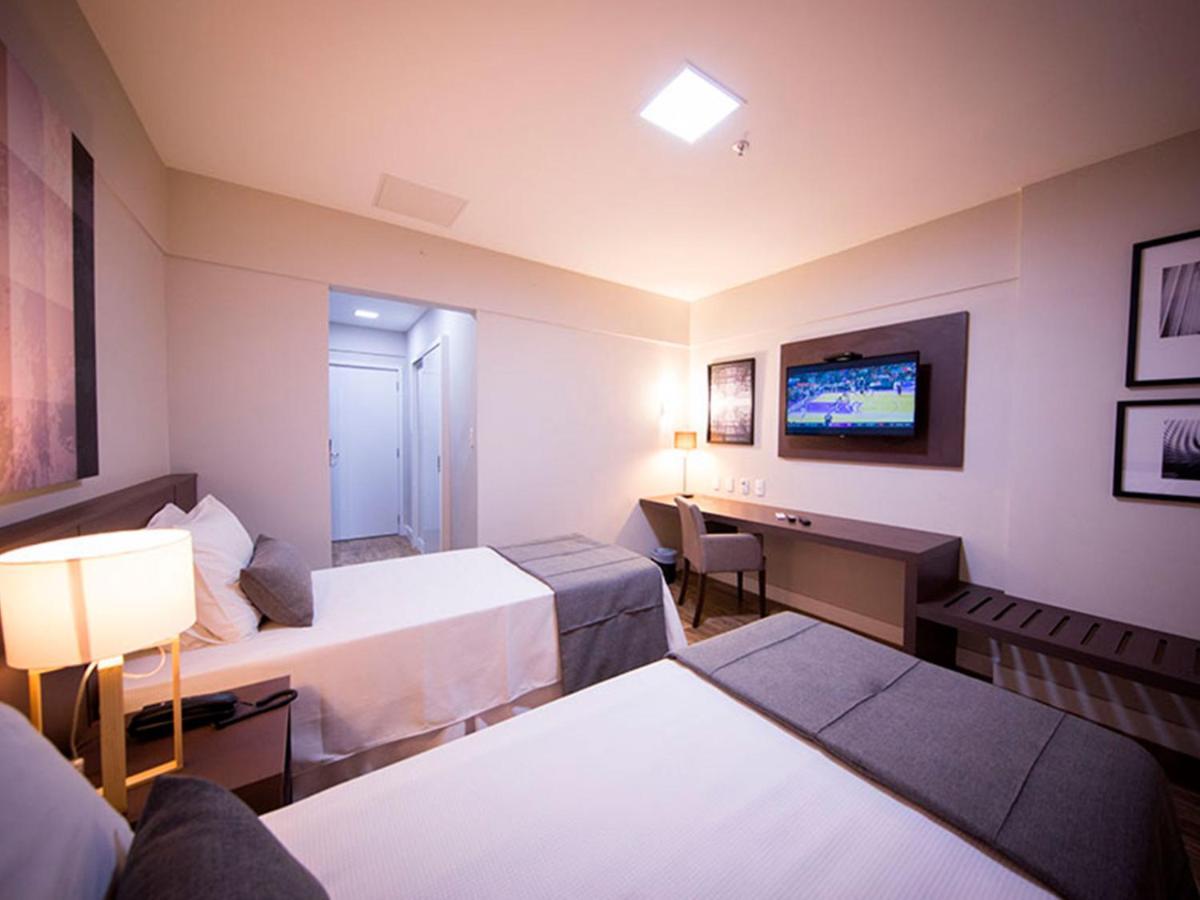 Vila Business Hotel Волта Редонда Екстериор снимка