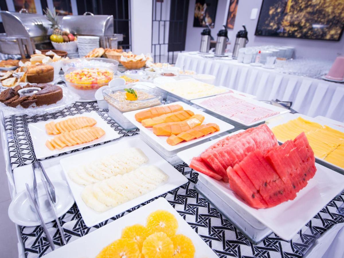 Vila Business Hotel Волта Редонда Екстериор снимка