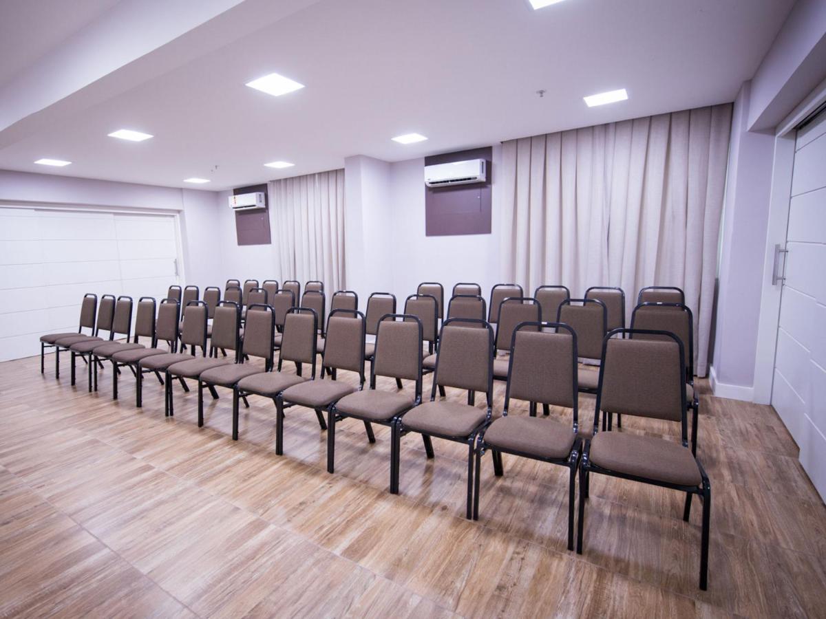 Vila Business Hotel Волта Редонда Екстериор снимка